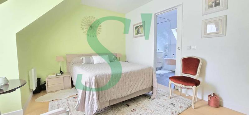 Maison - 163 m² - 7 pièces