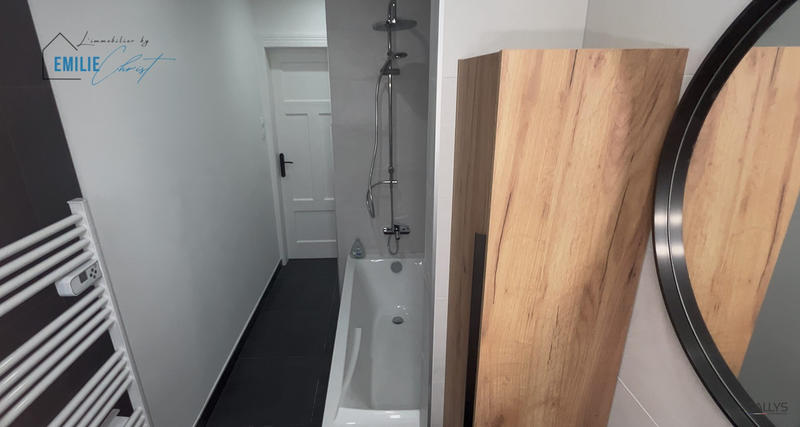 Appartement - 95 m² - 3 pièces