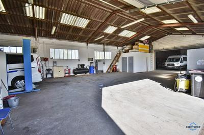 Local artisanal - 388 m² - 4 pièces