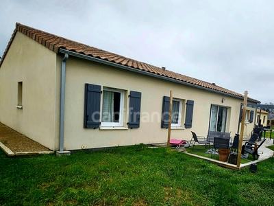 Maison - 96 m² - 5 pièces