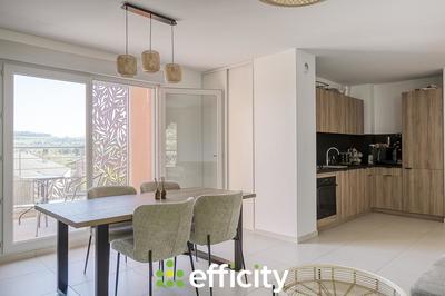 Appartement - 95 m² - 4 pièces