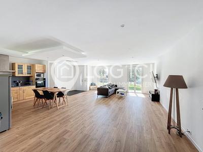 Maison - 109 m² - 5 pièces