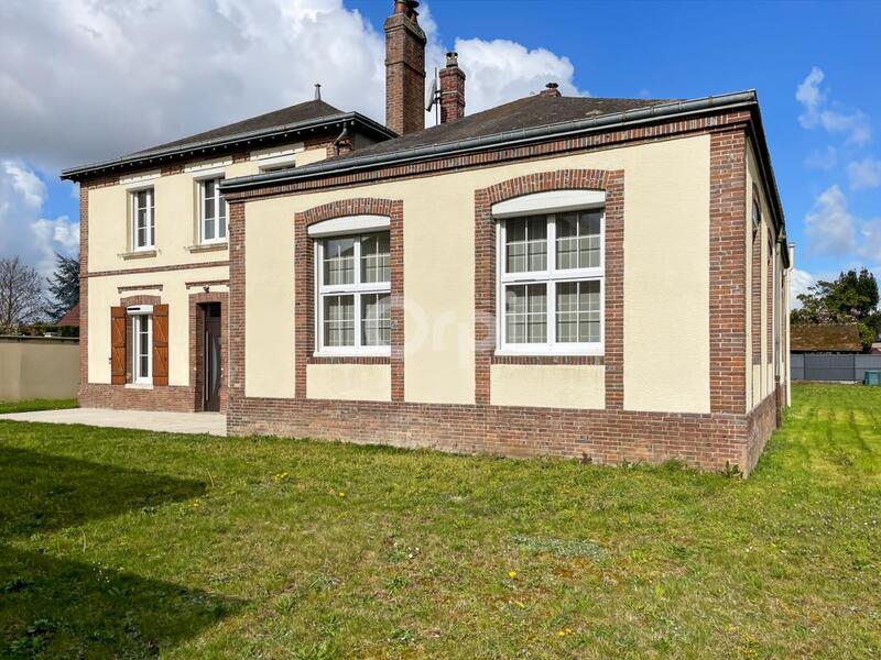 Maison - 237 m² - 6 pièces