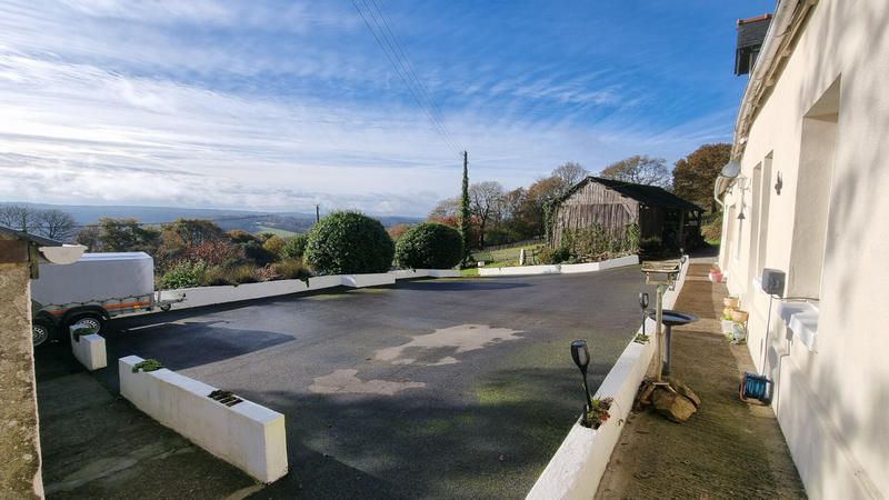 Maison - 123 m² - 9 pièces