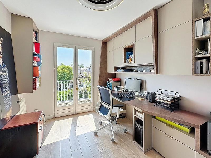 Maison - 186 m² - 7 pièces