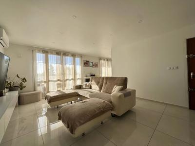 Appartement - 83 m² - 3 pièces