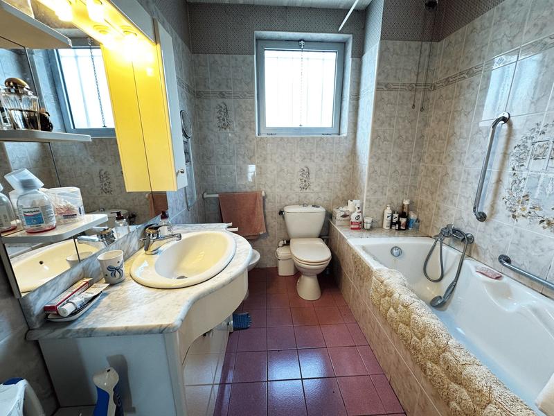 Maison traditionnelle - 136 m² - 6 pièces