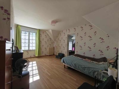 Maison - 155 m² - 5 pièces