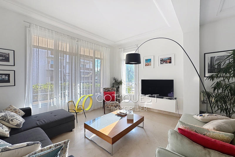 Appartement - 110 m² - 4 pièces