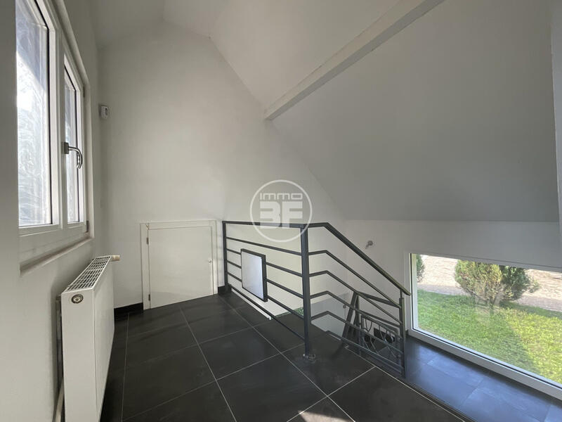 Villa - 486 m² - 11 pièces