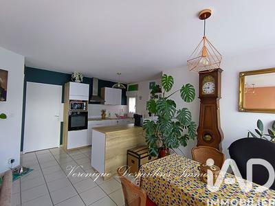 Maison - 60 m² - 3 pièces