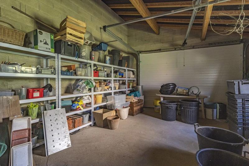 Maison - 216 m² - 8 pièces