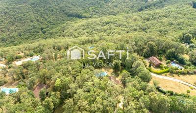 Maison - 456 m² - 26 pièces