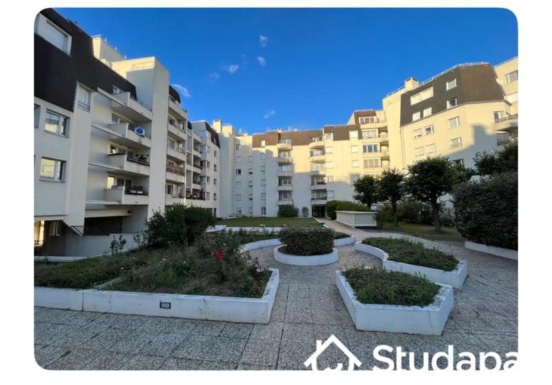 Chambre - 9 m² - 1 pièce