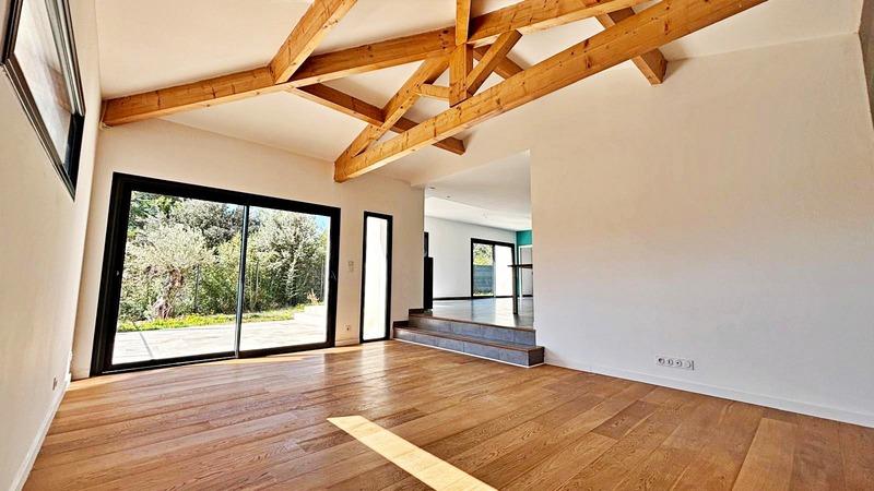 Maison - 149 m² - 6 pièces