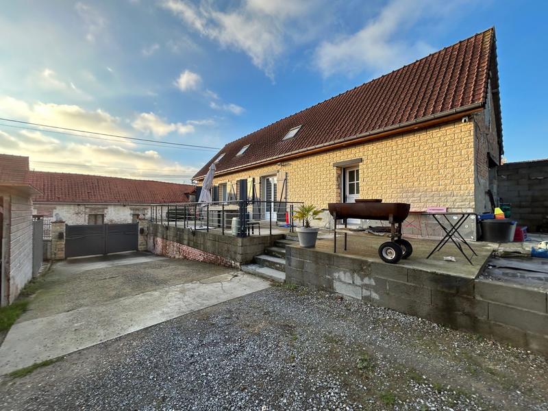 Maison - 97 m² - 4 pièces