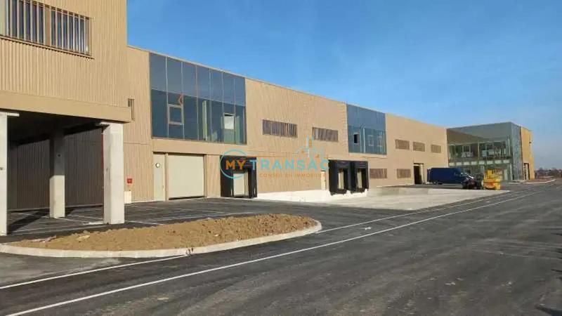 Local d'activité / Entrepôt - 2 788 m²