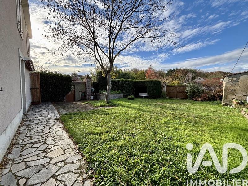 Maison - 280 m² - 11 pièces