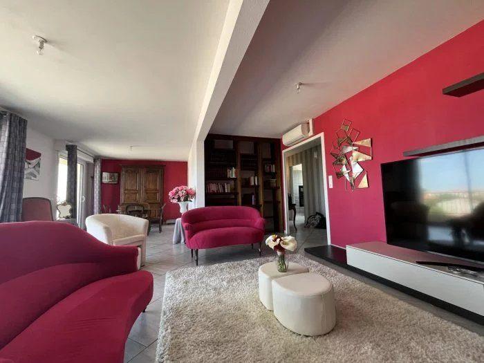 Appartement - 96 m² - 3 pièces