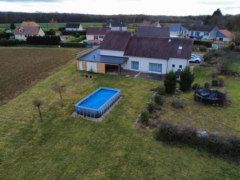 Maison - 217 m² - 7 pièces