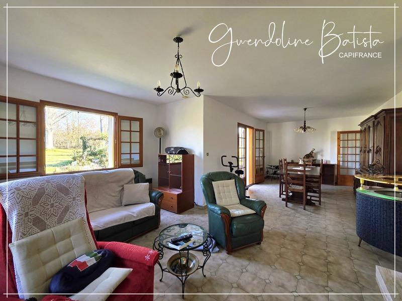 Maison - 121 m² - 6 pièces