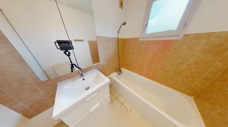 Appartement - 85 m² - 4 pièces