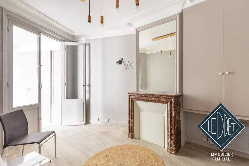 Bureau - 81 m² - 5 pièces