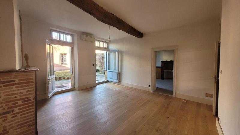 Maison - 231 m² - 6 pièces