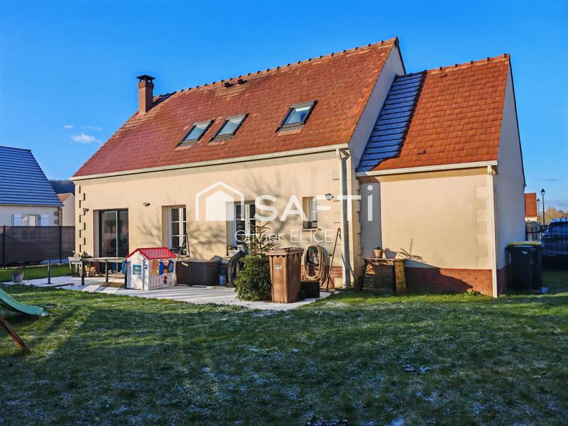 Maison - 90 m² - 4 pièces