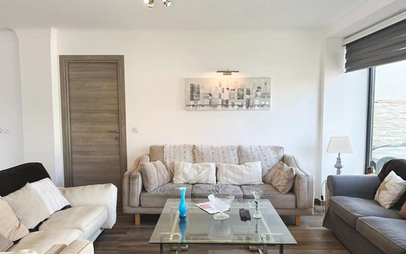 Maison - 200 m² - 5 pièces