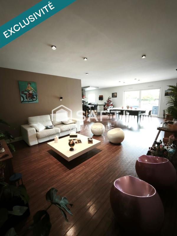 Maison - 257 m² - 6 pièces