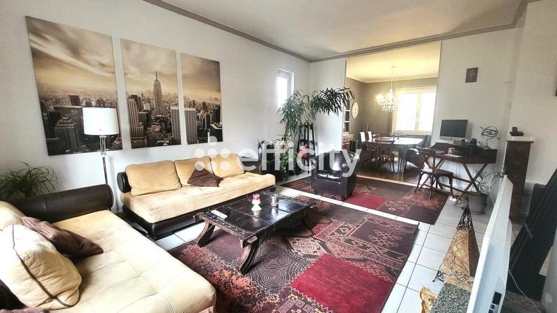 Maison - 157 m² - 7 pièces