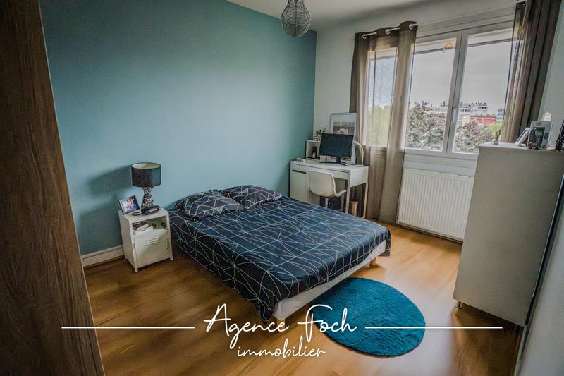 Appartement - 77 m² - 3 pièces