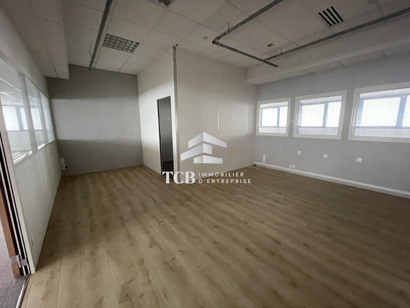 Bureau - 350 m²