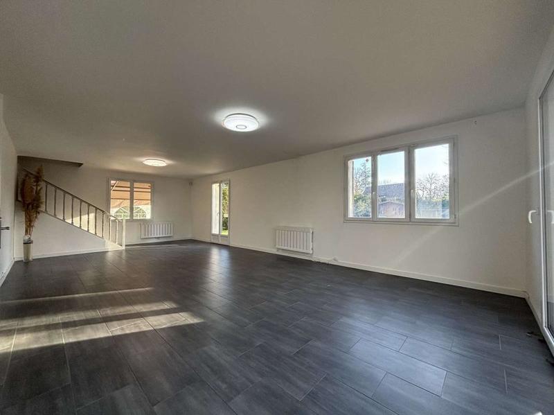 Maison - 263 m² - 8 pièces