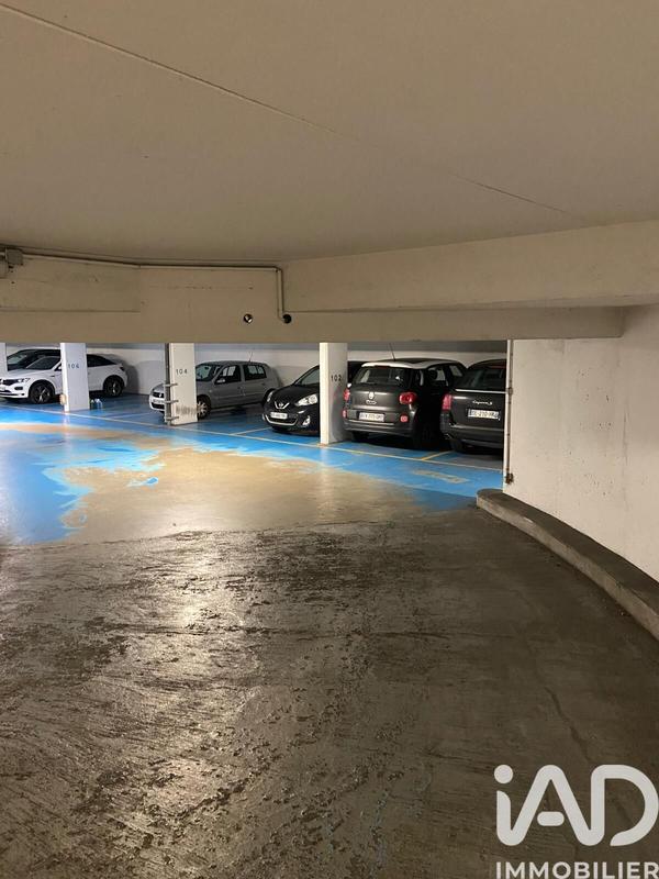 Parking - 11 m²