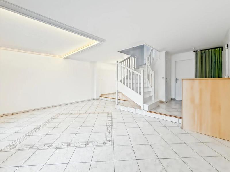 Maison - 173 m² - 6 pièces