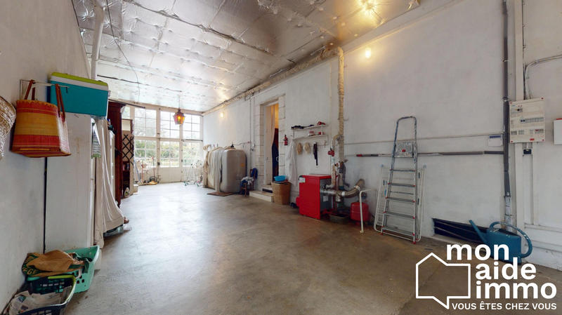 Maison - 266 m² - 7 pièces