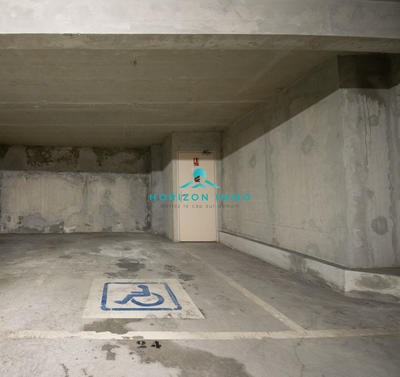 Parking / Garage - 12 m²