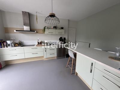 Maison - 170 m² - 7 pièces