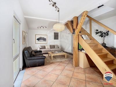 Maison - 213 m² - 12 pièces