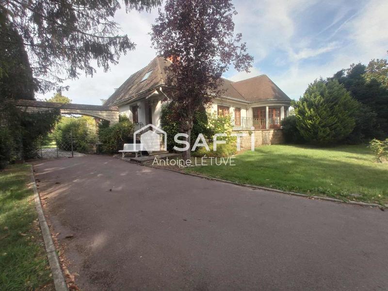 Maison - 434 m² - 8 pièces