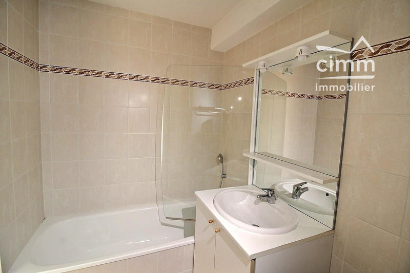 Appartement - 75 m² - 4 pièces