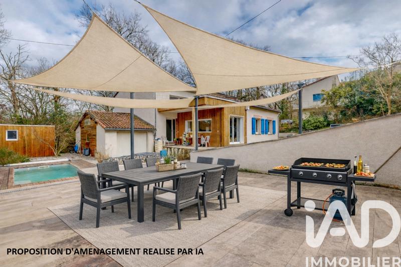 Maison - 202 m² - 7 pièces