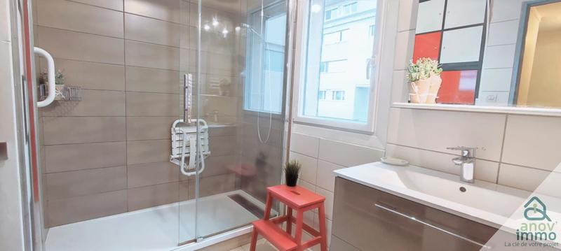 Appartement - 94 m² - 4 pièces