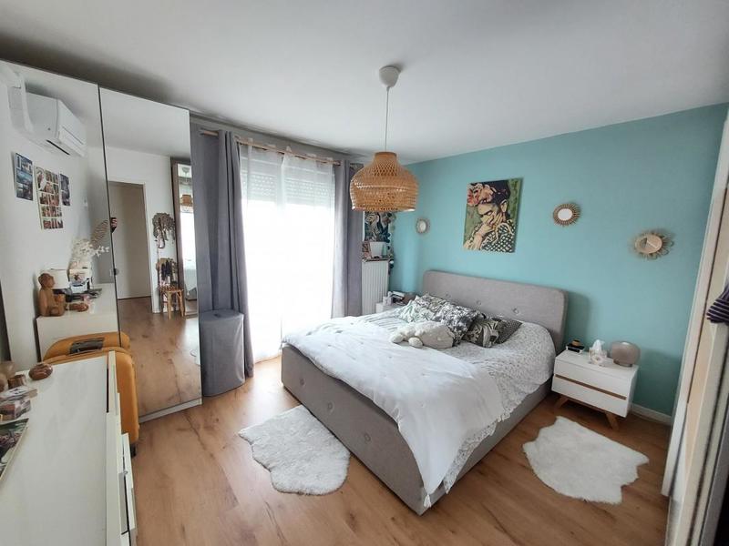 Appartement - 104 m² - 5 pièces