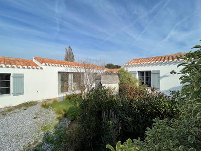 Maison - 90 m² - 5 pièces
