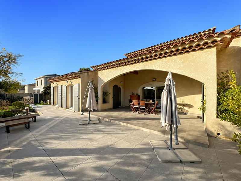 Maison - 142 m² - 5 pièces