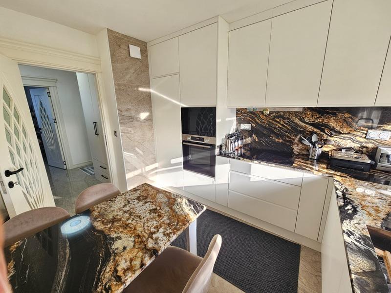 Appartement - 75 m² - 4 pièces