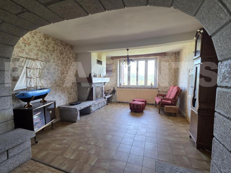 Propriété - 130 m² - 6 pièces